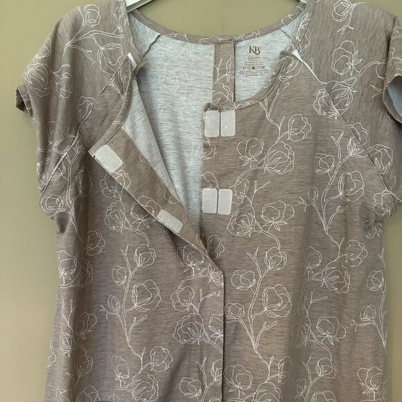 Kindred Bravely Labor and Nursing Nightgown in Light Taupe - Picture 4 of 9
